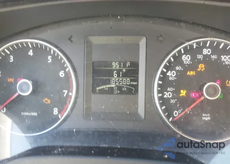 2013 Volkswagen Jetta 2.5L Se z USA, uszkodzony, nr VIN 3VWDP7AJ4DM219072